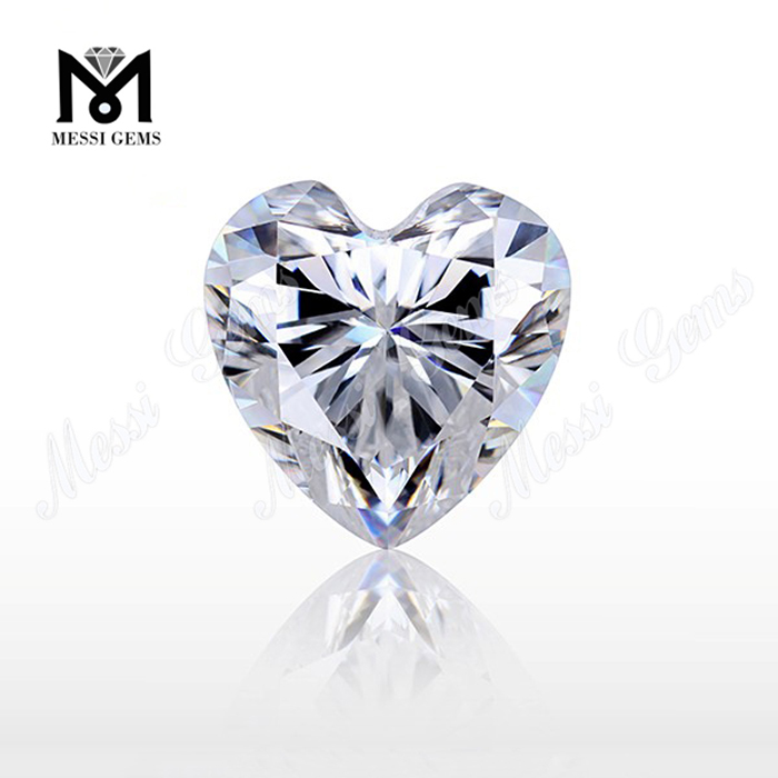 Top maschinell geschnittener klarer weißer Moissanite-Diamant Steinherz Lose Moissaniten