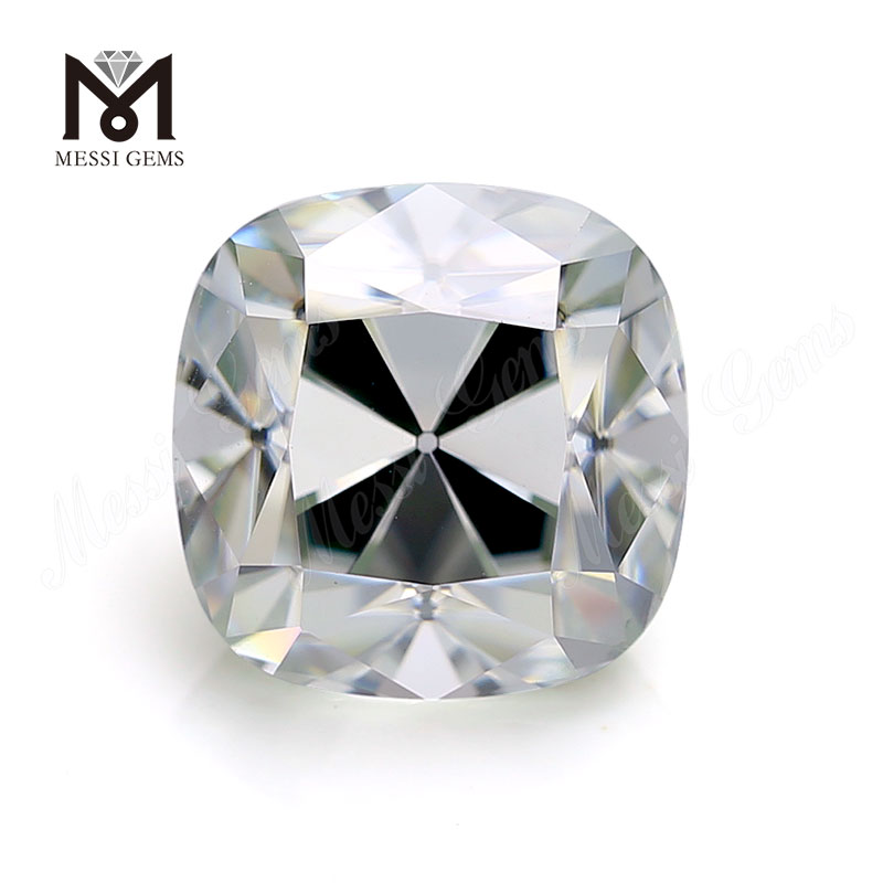 Old Mine Cushion Cut White Solitaire moissanite diamond DEF Farbe
