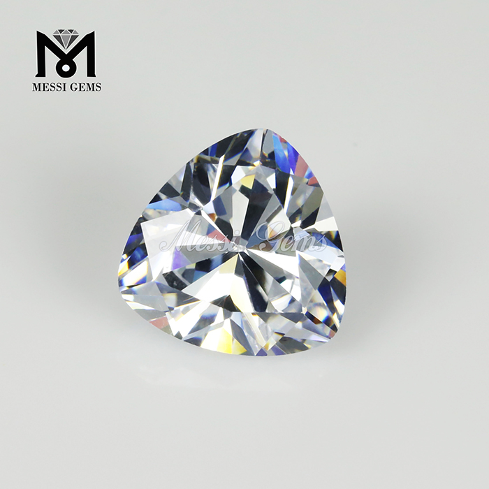 10 x 10 mm weißer Zirkonia im Billionenschliff