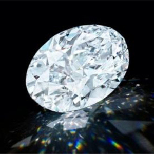 oval moissanite stone.jpg